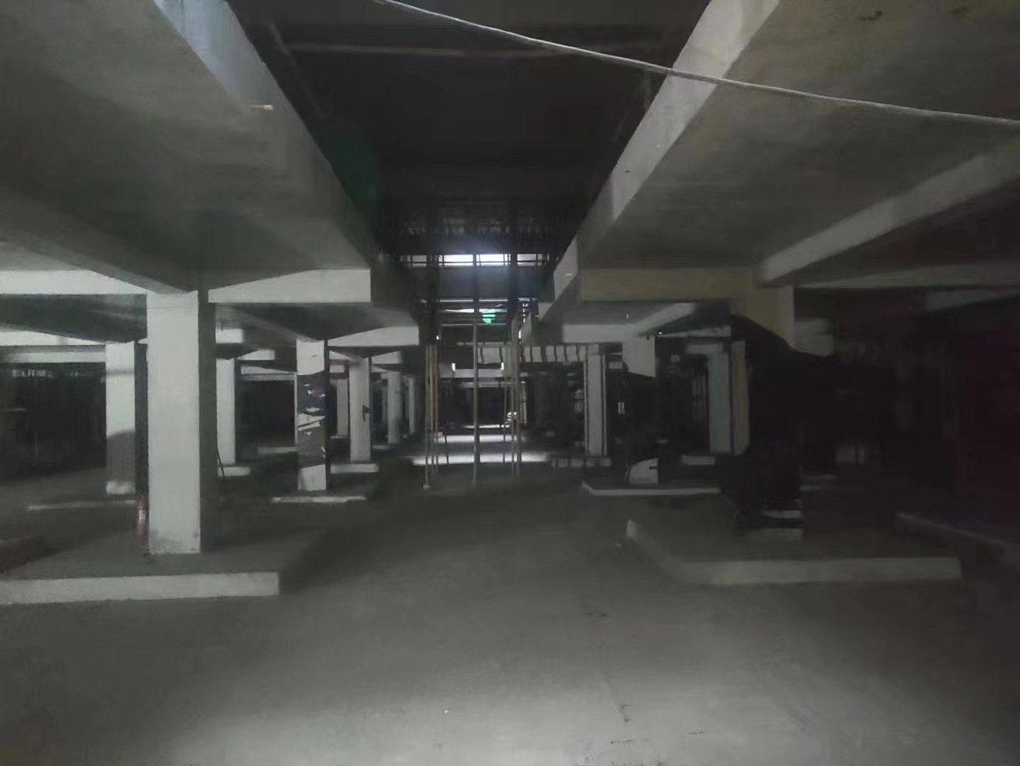 成都山东又一个上海博普LOFT车库拔地而起